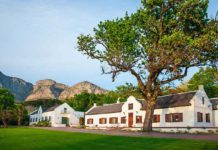 Dinner: Plaisir de Merle Plaisir de Merle will host a Winemaker’s Table dinner prepared by Kokkedoor judge Chef Nic van Wyk, paired with wines selected by Cellar Master Niel Bester