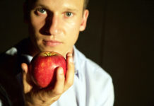 Smell of Apples – Die Reuk van Appels smell of apples KKNK vryfees