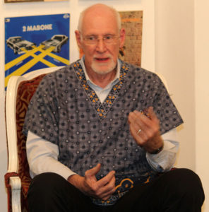 Dr Robert McLaren