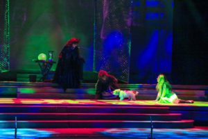 Roche Haupt-Buckle directs The Gilbert and Sullivan’s Wizard of Oz. 
