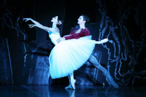 Laura Bosenberg and Daniel Szybkowski in Giselle Act 2
