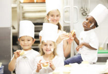 Mini Chef Birthday Party Table-Bay-Hotel-Mini-Chefs Birrthdays