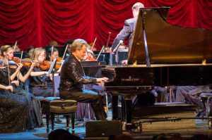 Charl du Plessis - versatile pianist: Interview
