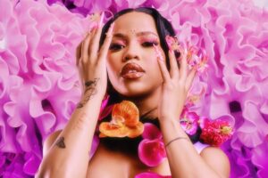 Sheer salutes women in music