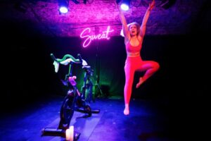 Spin Cycles for the Baxter