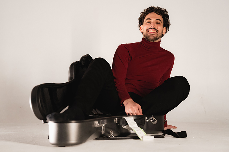Guitarist Alvaro Toscano