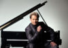 Charl Du Plessis piano